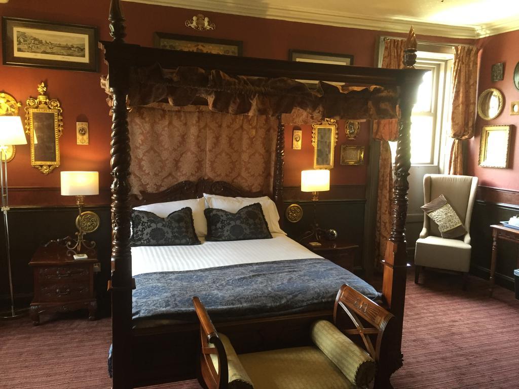 The Retreat Castle Bed & Breakfast Bonnyrigg Екстериор снимка