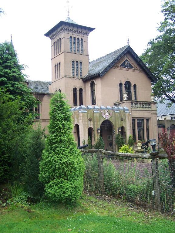 The Retreat Castle Bed & Breakfast Bonnyrigg Екстериор снимка